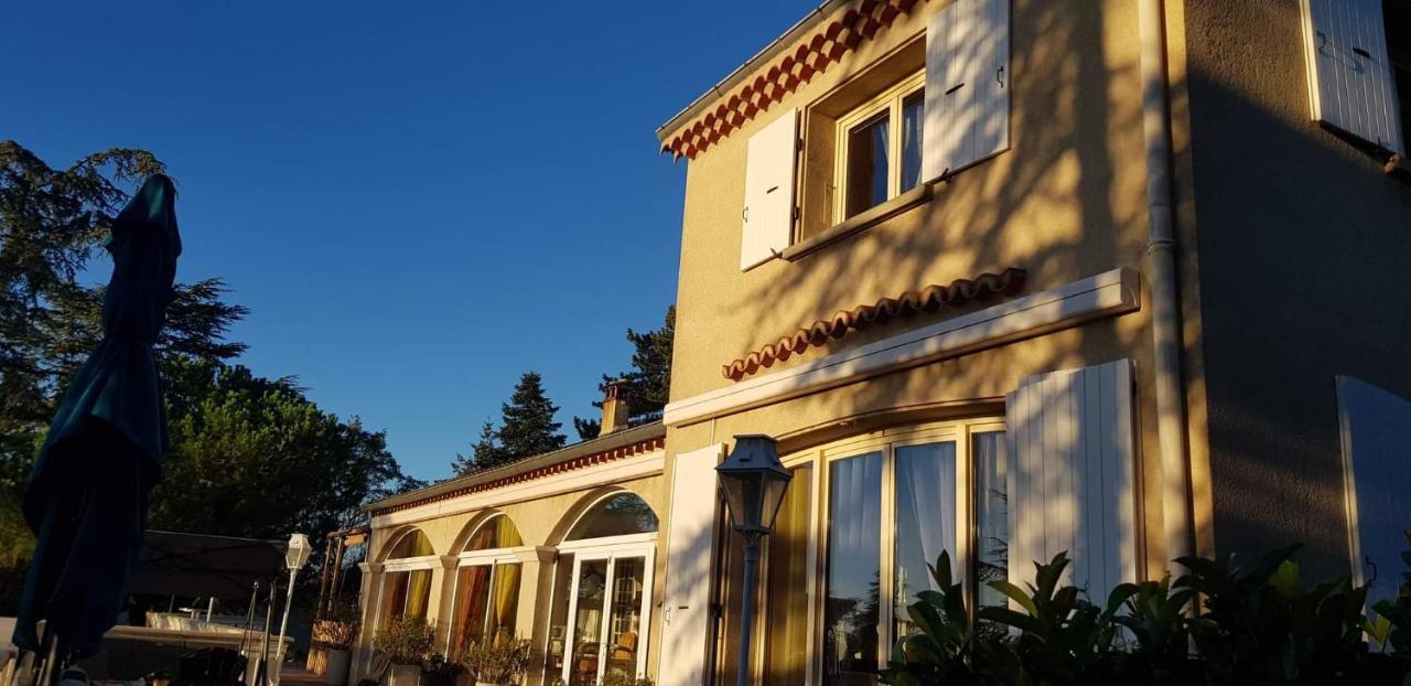 Bed and Breakfast Tikazela - Domaine Ombre Et Lumiere Saint-Jean-de-Muzols Exterior foto